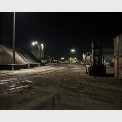Lagerfläche Firmenareal Mastleuchte